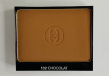 Chanel Le Teint Ultra Tenue Ultrawear Flawless Compact Foundation 132 Chocolate 13G